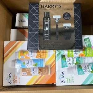 St Ives Fresh Face & Shower me with Love Gift Sets   Harrys Shave Set Assorted Mix (24 Pcs Lot)