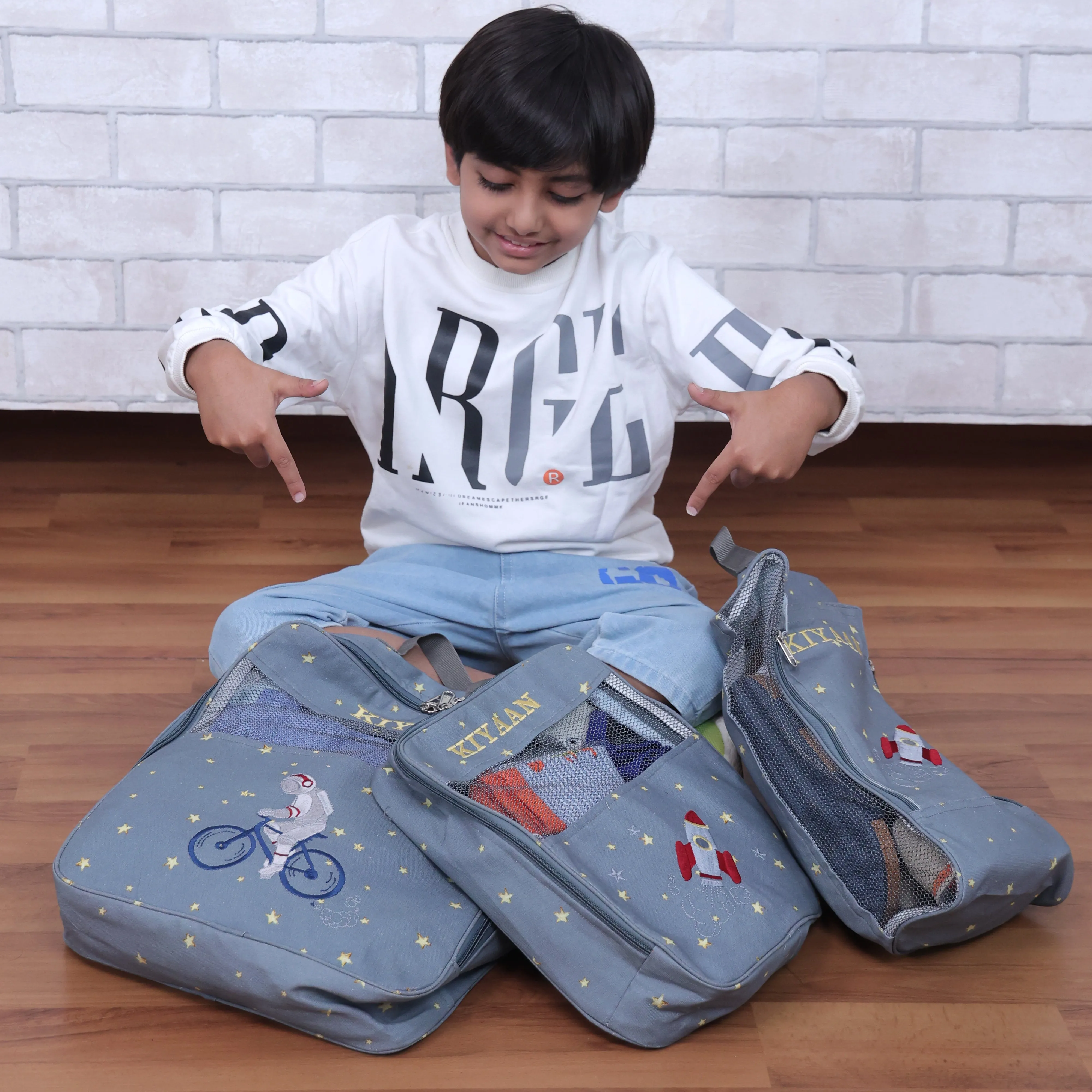 To The Moon And Back  Organizer Bags  (Set of 3) Small Organizer Bag     Big Organizer Bag     Shoe Bag